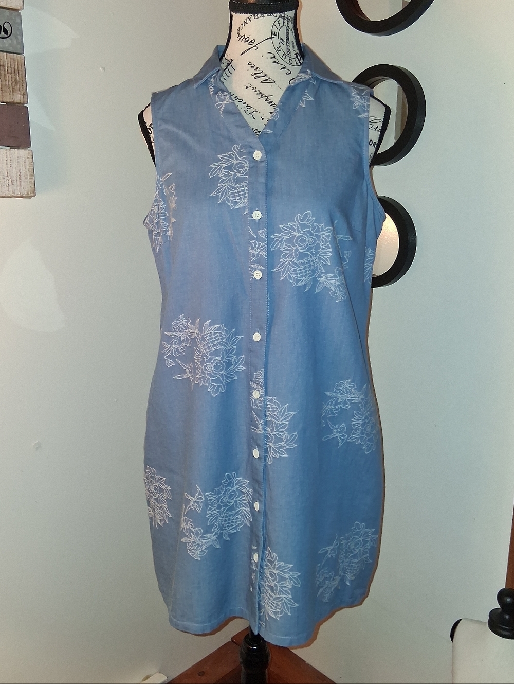 Nina Leonard Sleeveless Dress